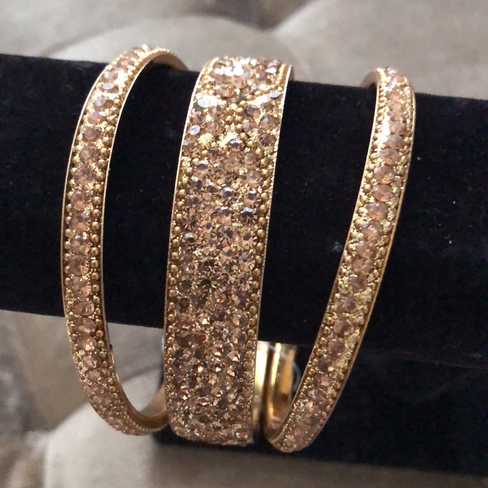 🌟 Amrita Singh bangle bangle 3-Stack Set of gold crystal fashion bangles